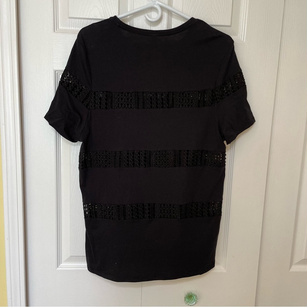 Fabletics Black Short Sleeve T with stripes of solid and see through material - Picture 2 of 9